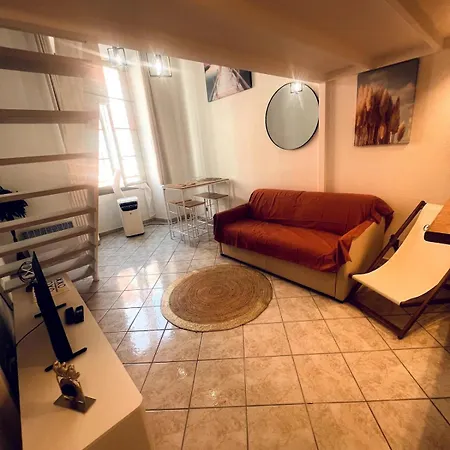 Apartamento Duplex Place Massena Nice