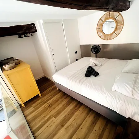 Duplex Place Massena Apartment *